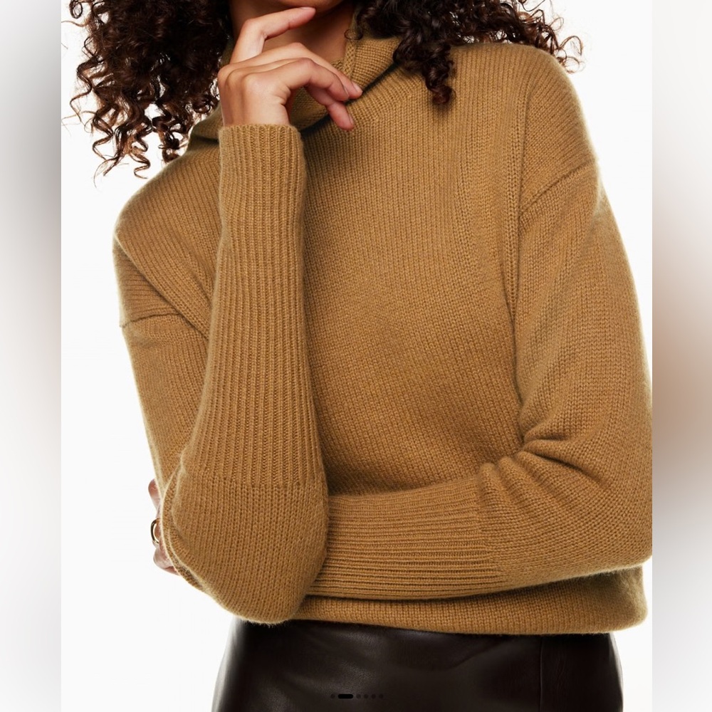 Aritzia Wilfred 100% Merino Wool Cyprie Funnel Neck Sweater
